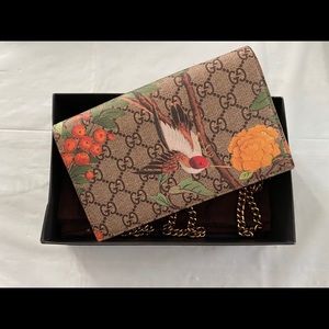 Gucci Tian GG Supreme WOC